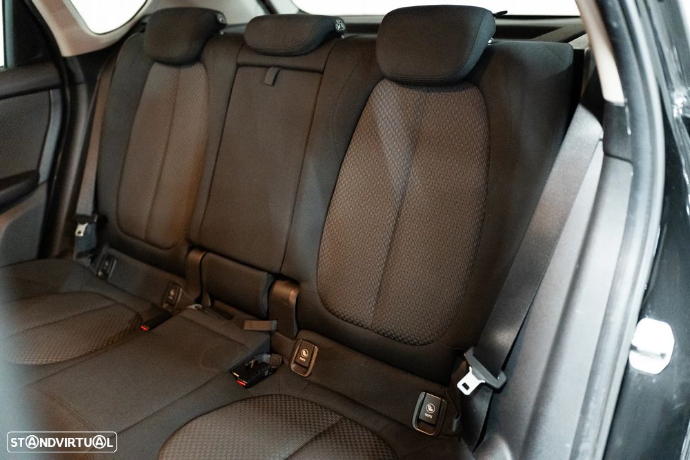 BMW 225xe Active Tourer iPerformance - 32