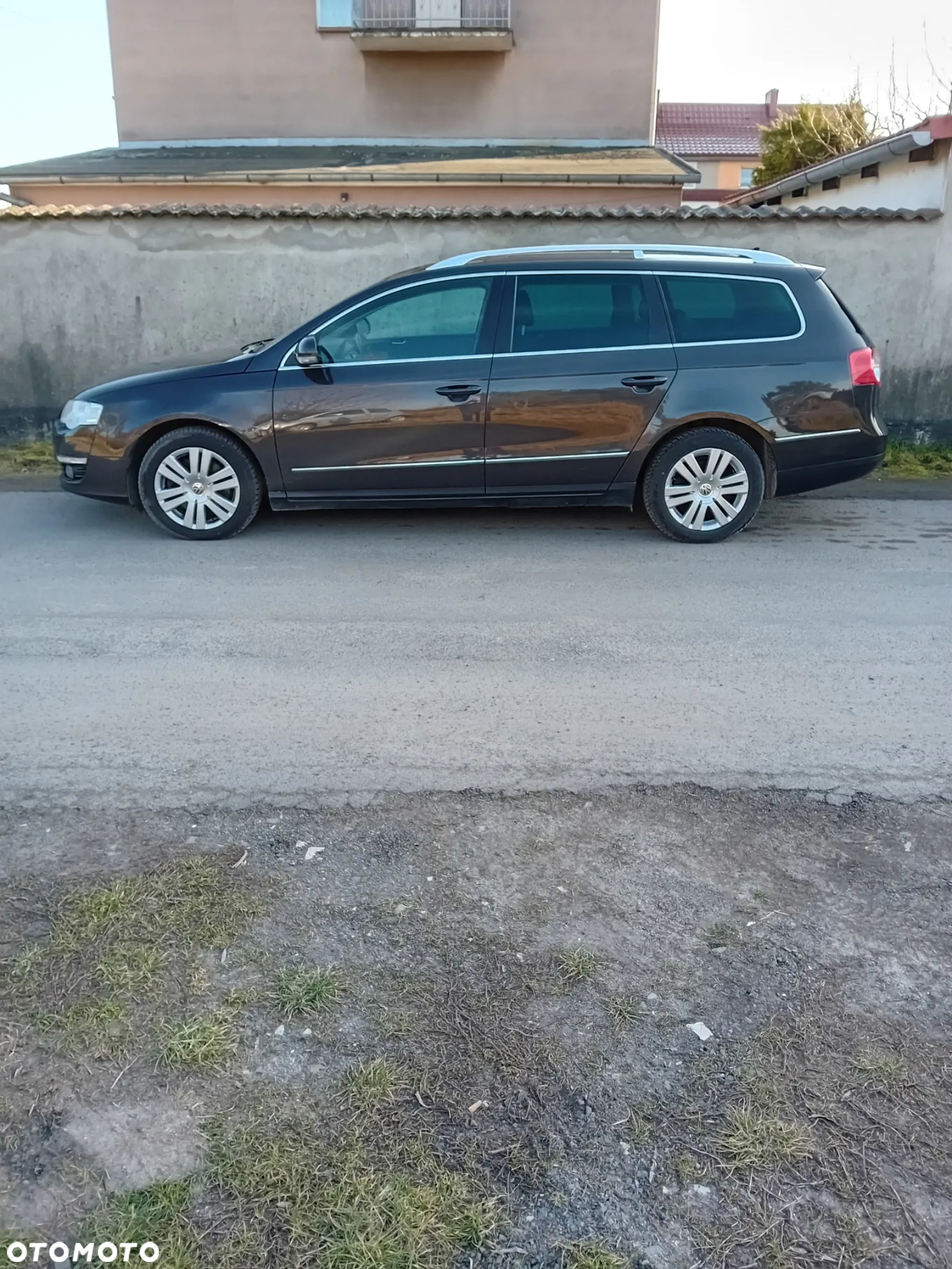 Volkswagen Passat - 11