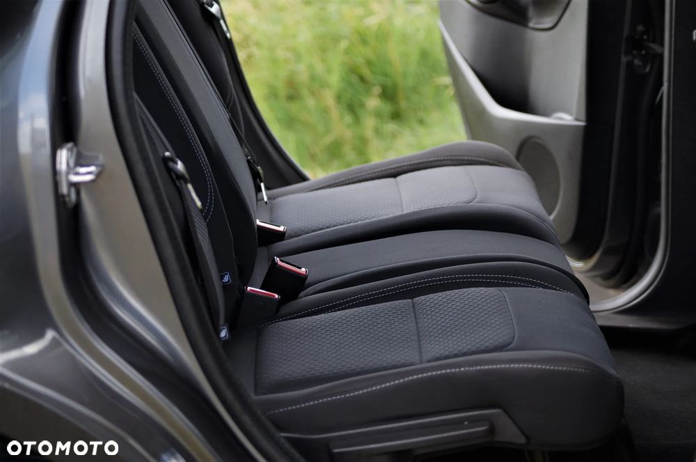 Ford Kuga - 23