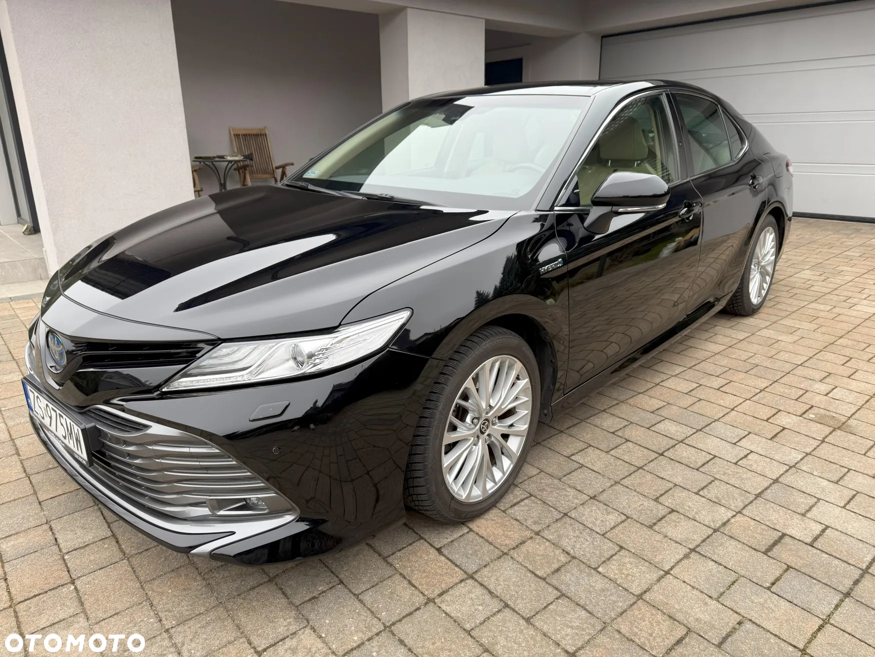 Toyota Camry 2.5 Hybrid Executive CVT - 11