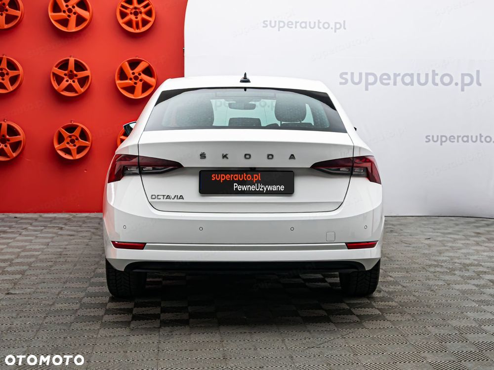 Skoda Octavia 2.0 TDI Ambition DSG - 6