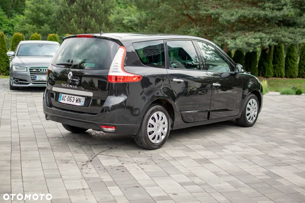 Renault Grand Scenic - 24