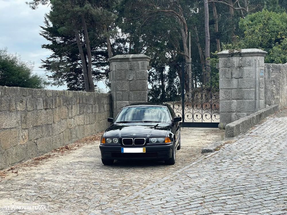 BMW 323 - 49