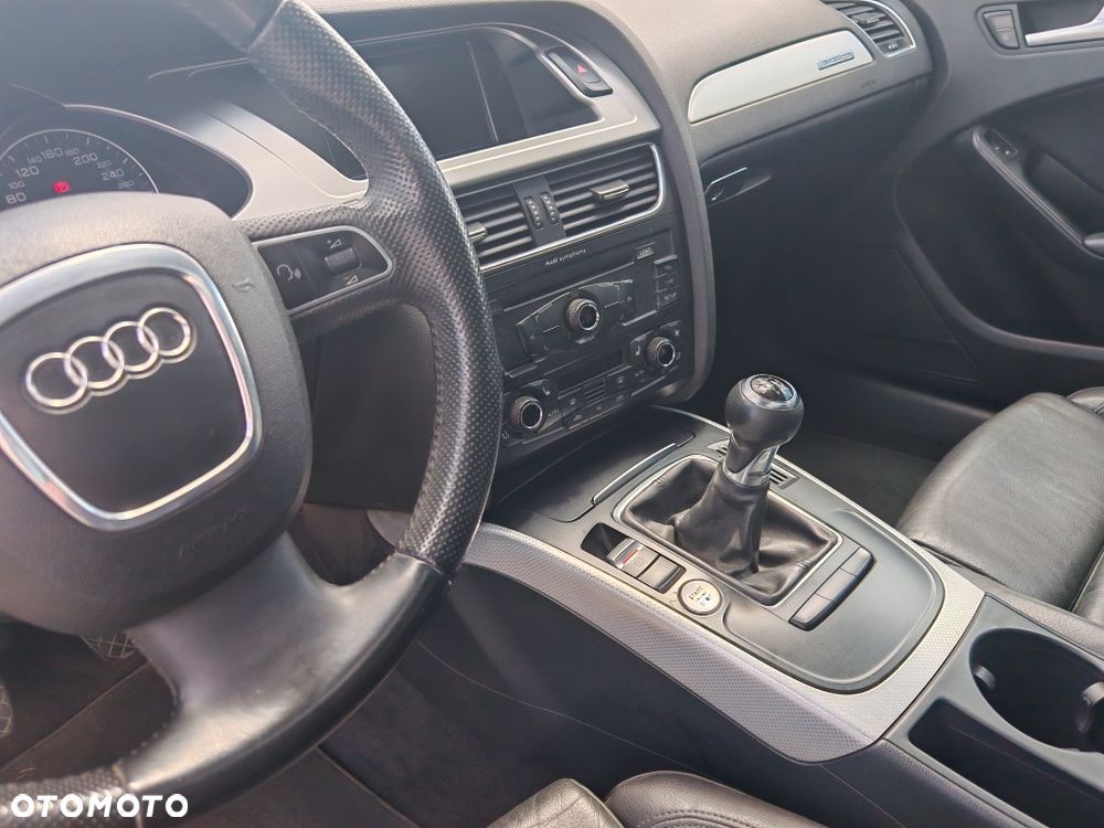 Audi A4 Limousine - 7