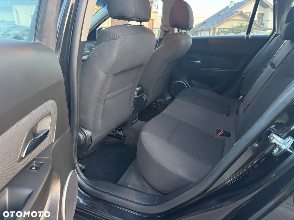 Chevrolet Cruze 1.7TD LT+ - 9