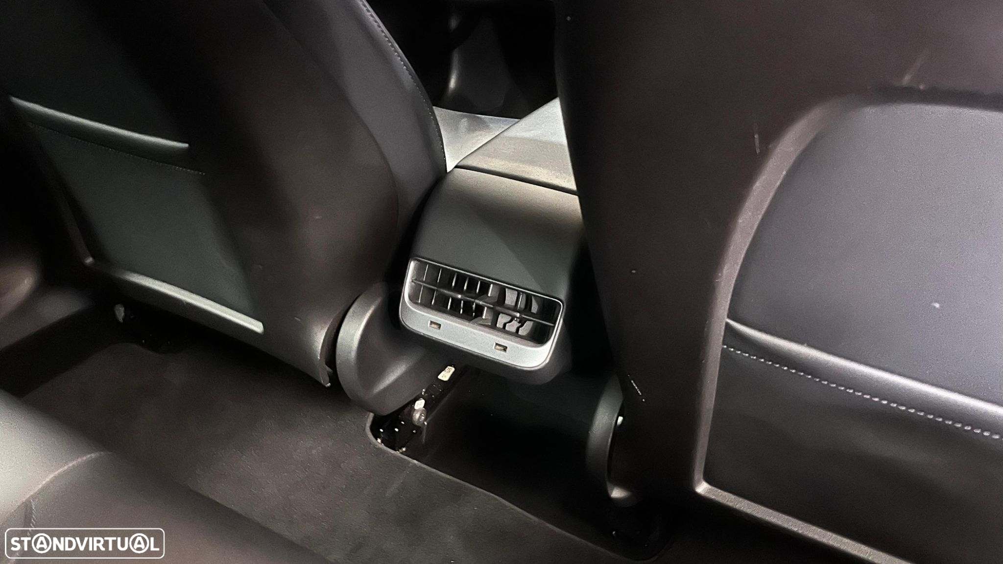Tesla Model 3 - 3