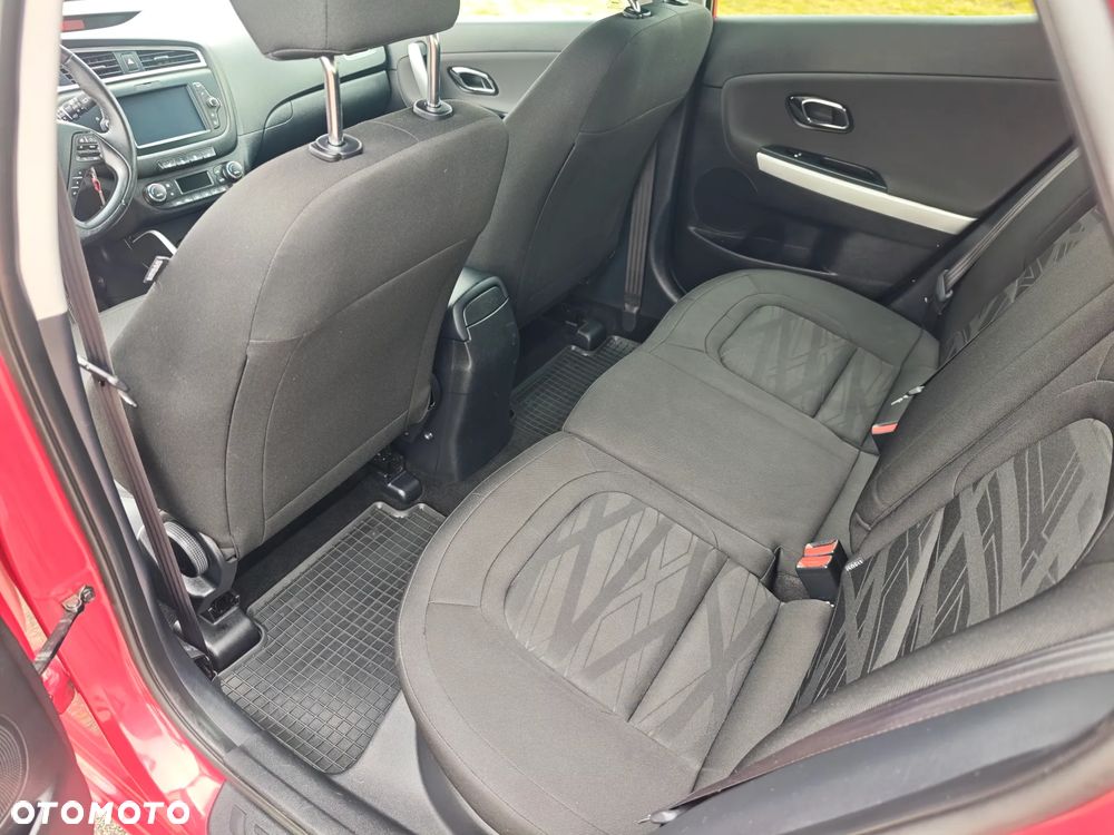 Kia Ceed 1.6 GDI L - 13