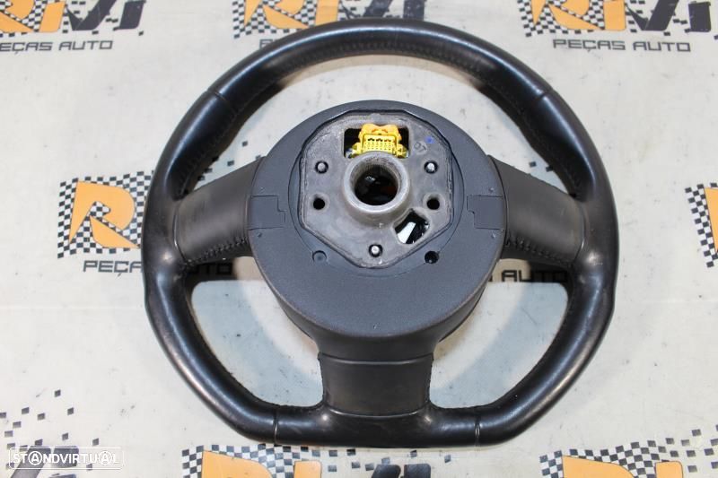 Volante Audi Tt (8J3)  Volante Audi A3 8P / A4 B6 B7 B8 / A5 8T / A6 C - 8