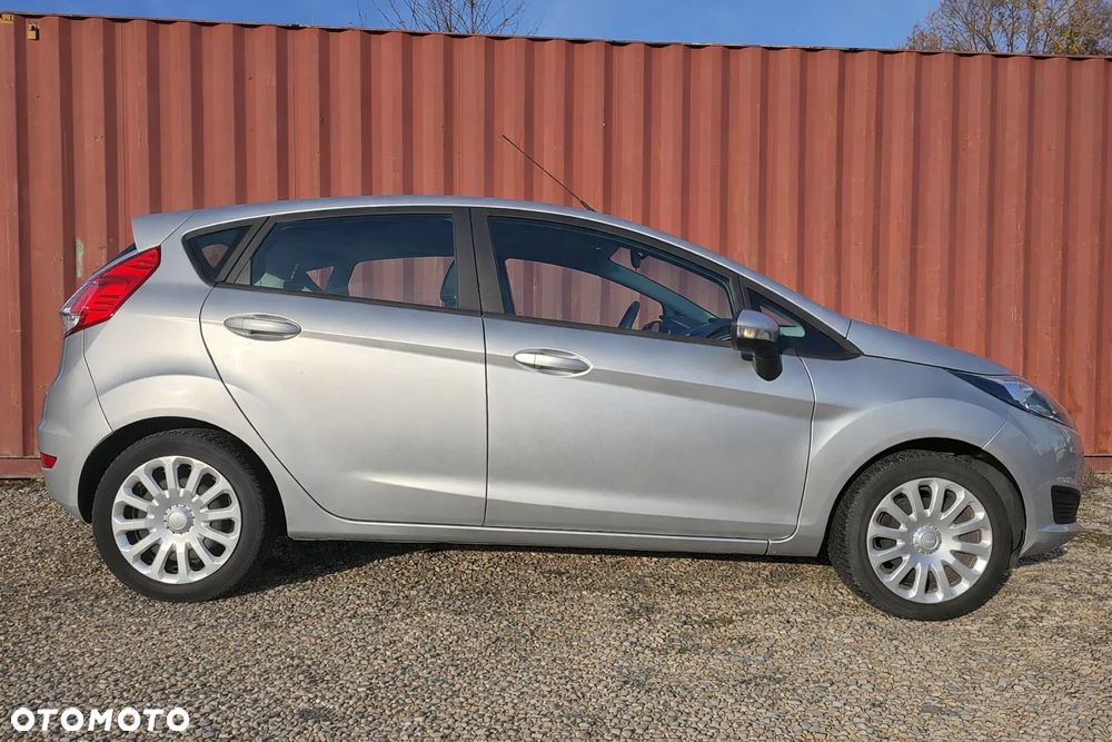 Ford Fiesta 1.25 Champions Edition - 5