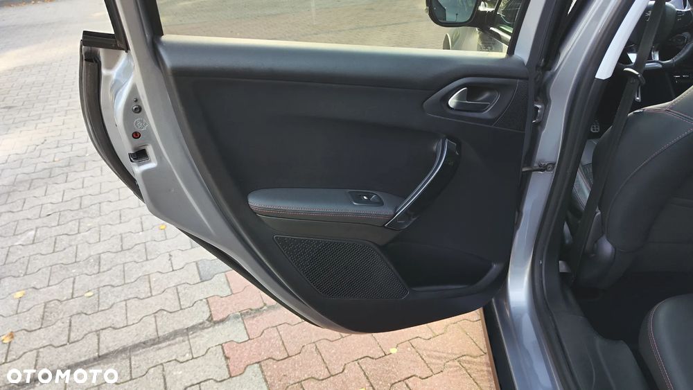 Peugeot 2008 PureTech 110 Stop&Start GT-Line Edition - 21