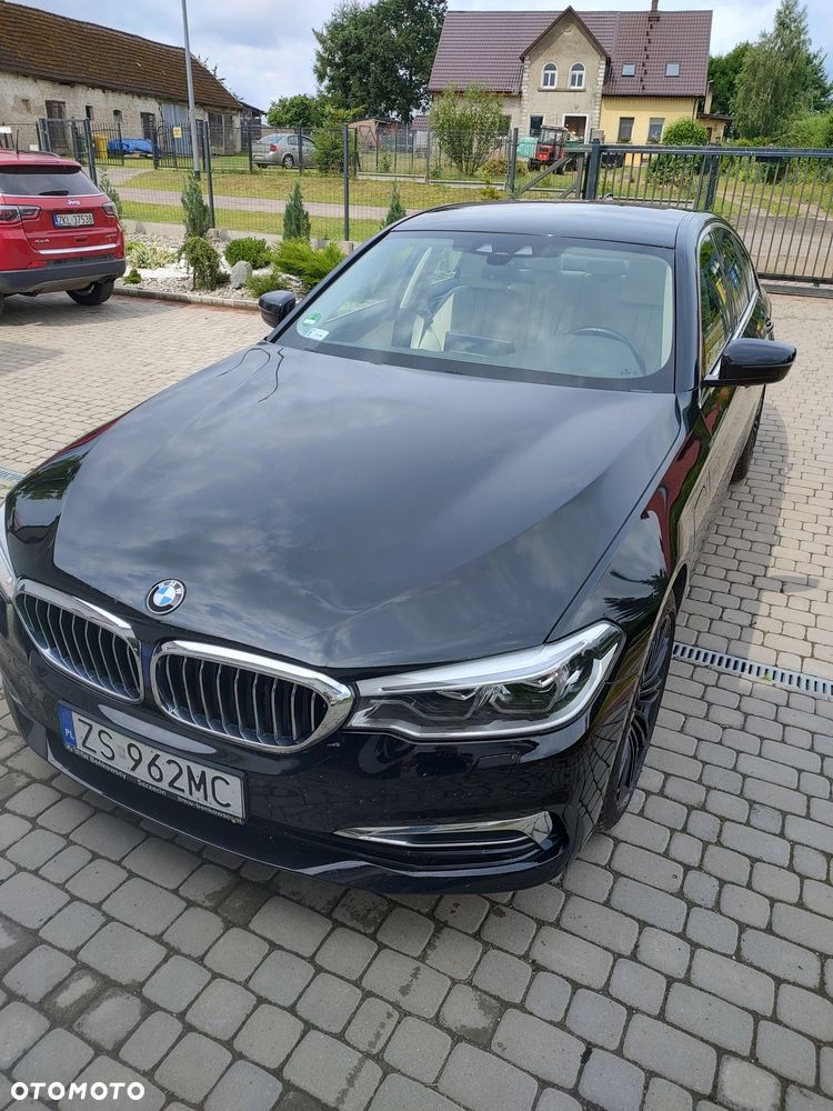 BMW Seria 5 530e iPerformance Luxury Line - 13