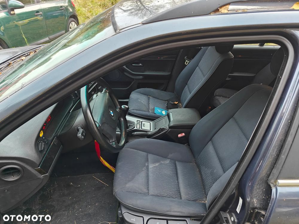 BMW Seria 5 520i - 6
