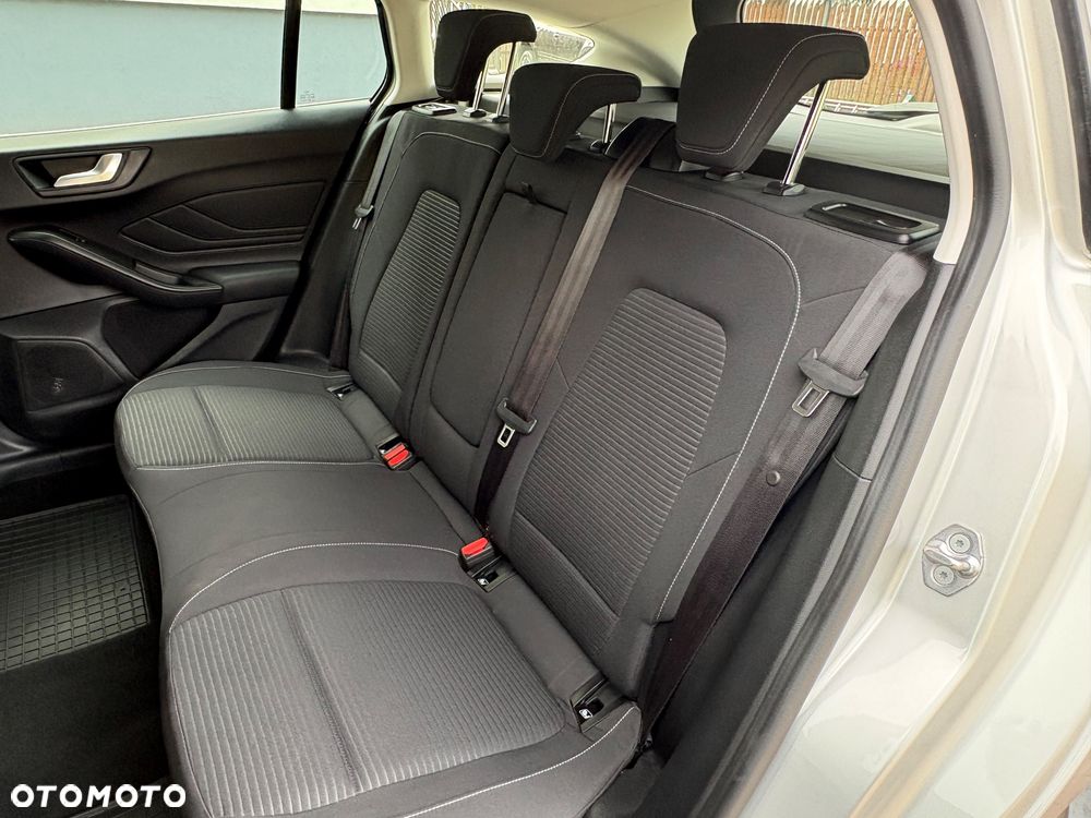 Ford Focus 1.5 EcoBlue STart-Stopp-System TITANIUM - 17