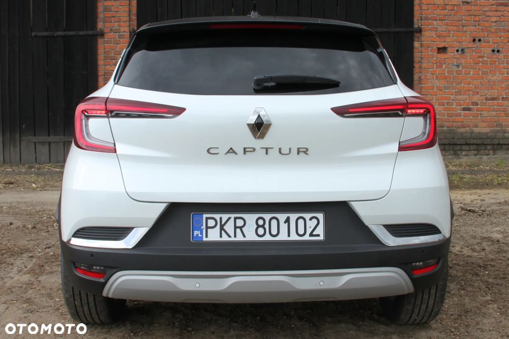 Renault Captur TCe Mild Hybrid 140 EDC GPF TECHNO - 3