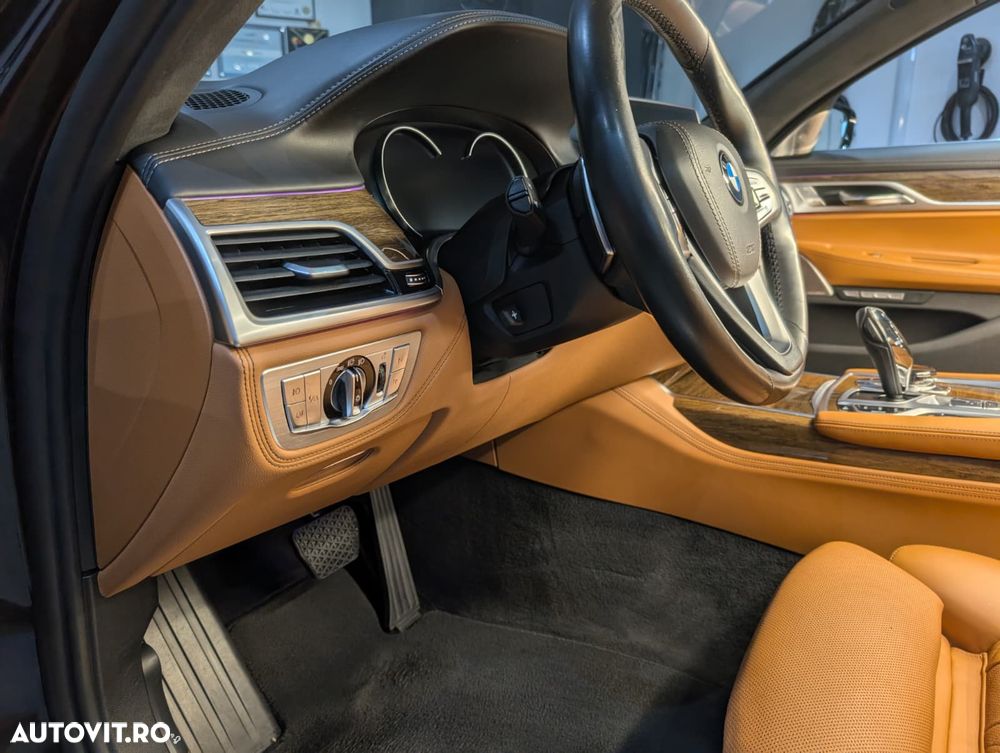BMW Seria 7 750d xDrive - 15