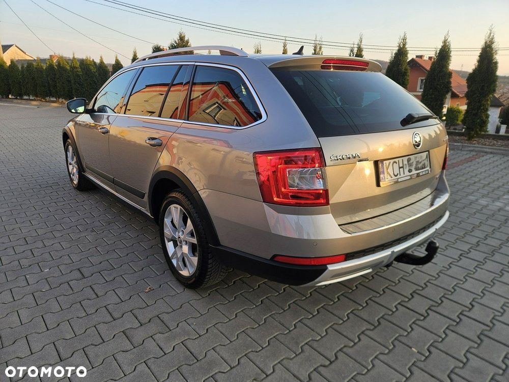 Skoda Octavia 2.0 TDI 4x4 DSG Scout - 6