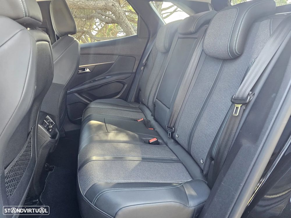 Peugeot 3008 1.6 Hybrid Allure Pack e-EAT8 - 19