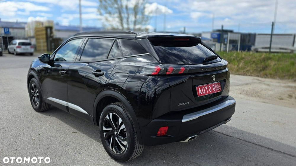Peugeot 2008 - 6