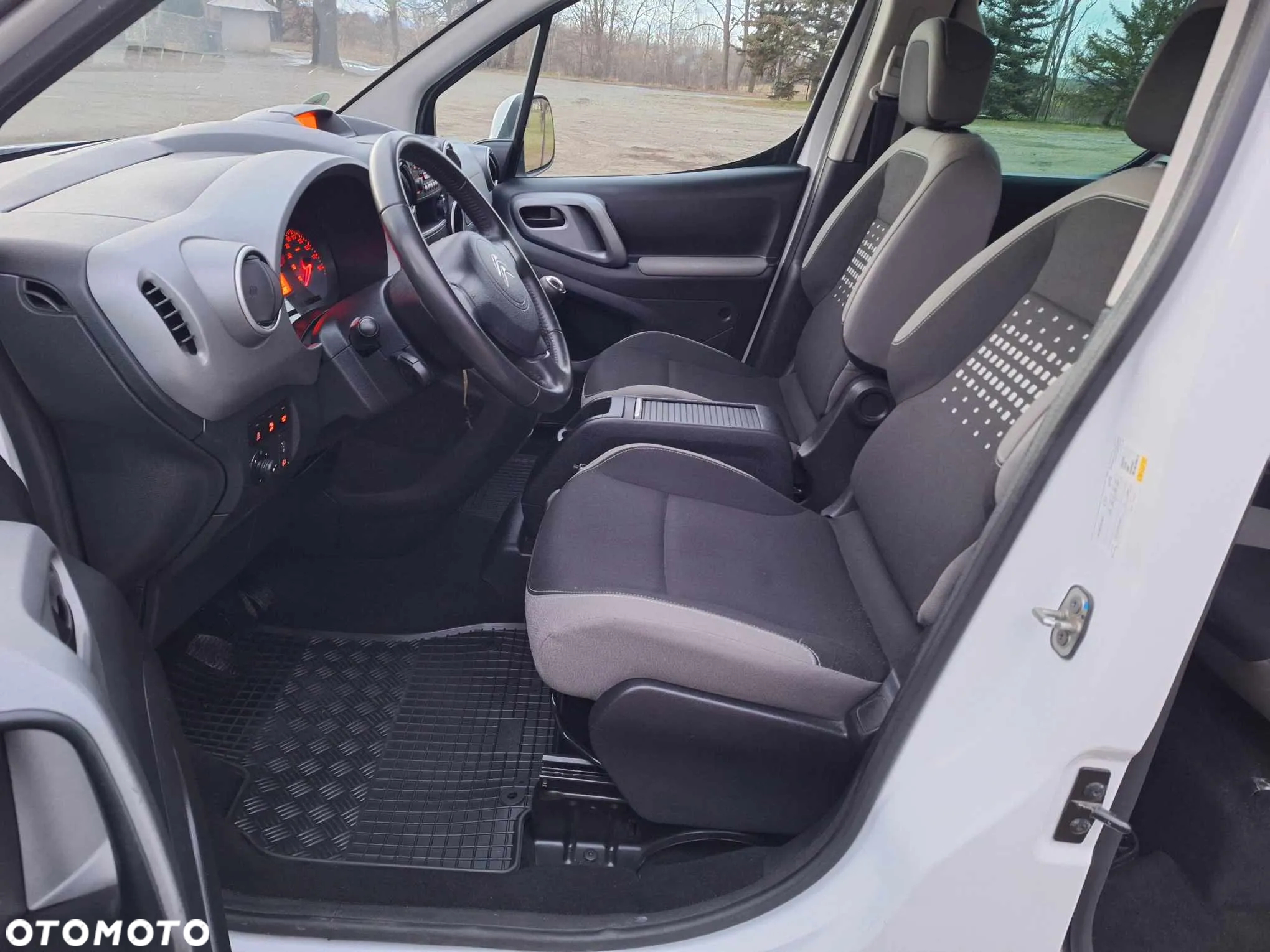 Citroën Berlingo Multispace PureTech 110 SELECTION - 4