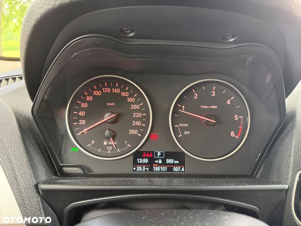 BMW Seria 1 - 16