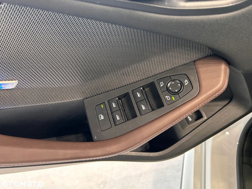 BMW Seria 1 - 16