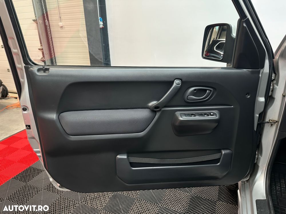Suzuki Jimny - 17