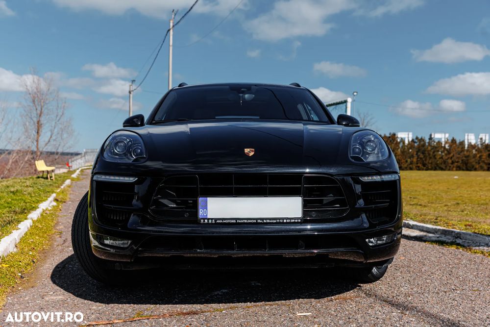 Porsche Macan - 2