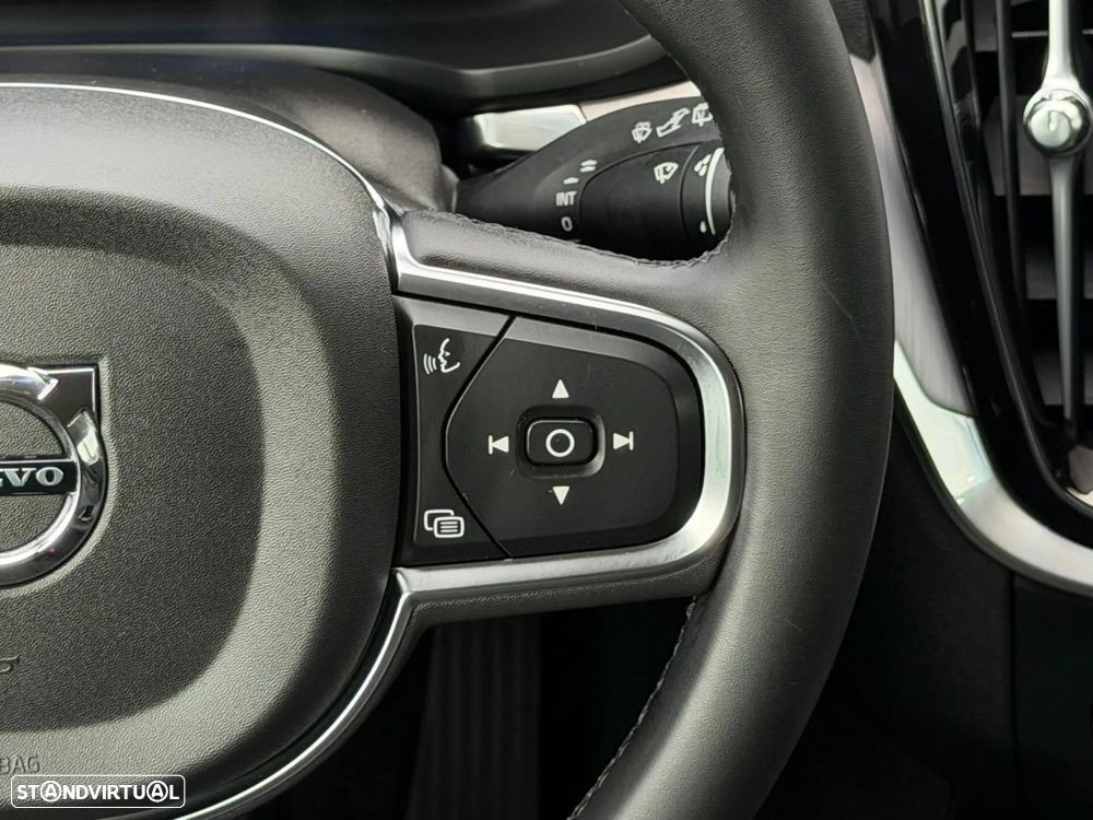 Volvo V60 2.0 T6 AWD TE Essential - 30