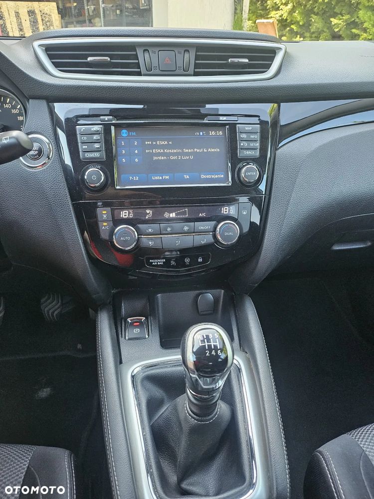 Nissan Qashqai 1.5 dCi N-Connecta EU6 - 8