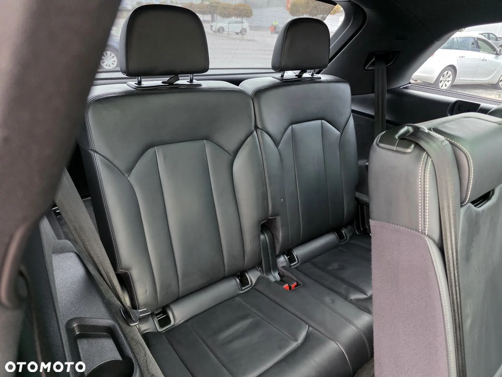 Audi Q7 - 17