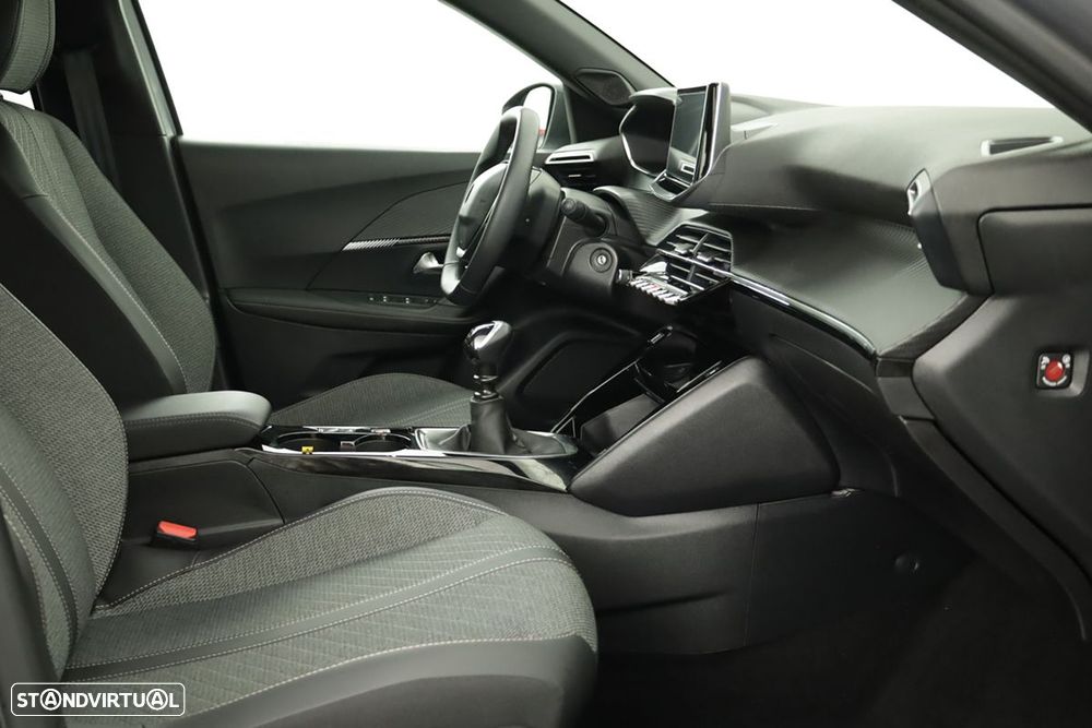 Peugeot 2008 1.2 PureTech Allure - 21