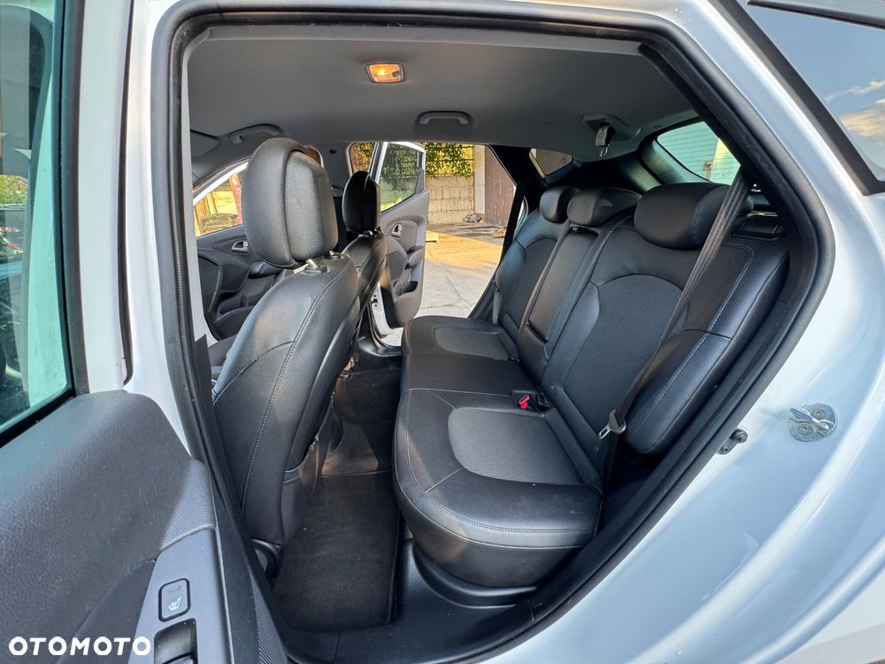 Hyundai ix35 - 12