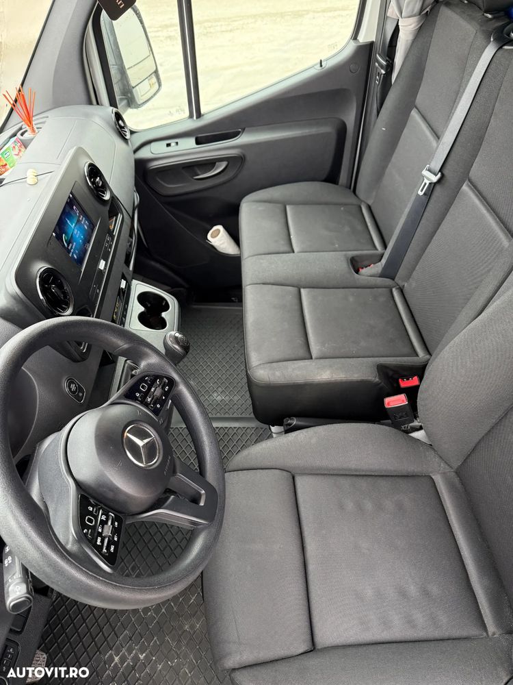 Mercedes-Benz SPRINTER - 3