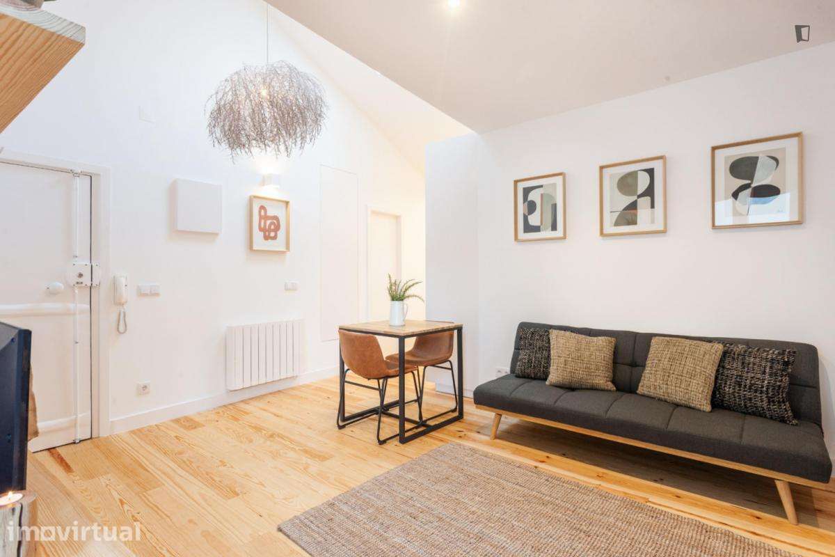 Apartamento com 1 quartos - localizado em Castelo Lisbon - Grande imagem: 2/20