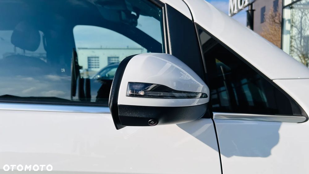 Mercedes-Benz Klasa V ver-300-d-exclusive-9g--tronic-d-ugi- - 38