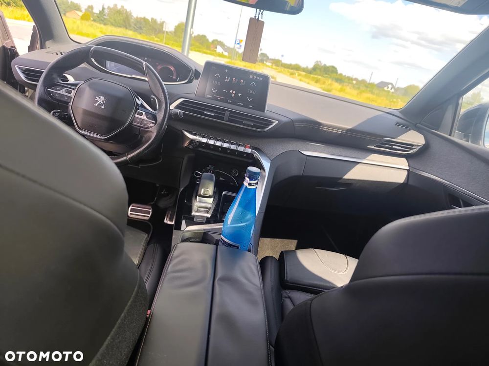 Peugeot 5008 - 10