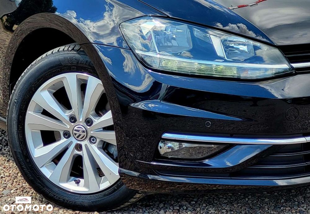 Volkswagen Golf - 35