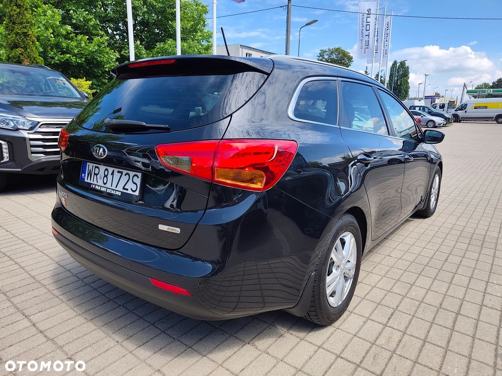 Kia Ceed 1.6 GDI L - 6