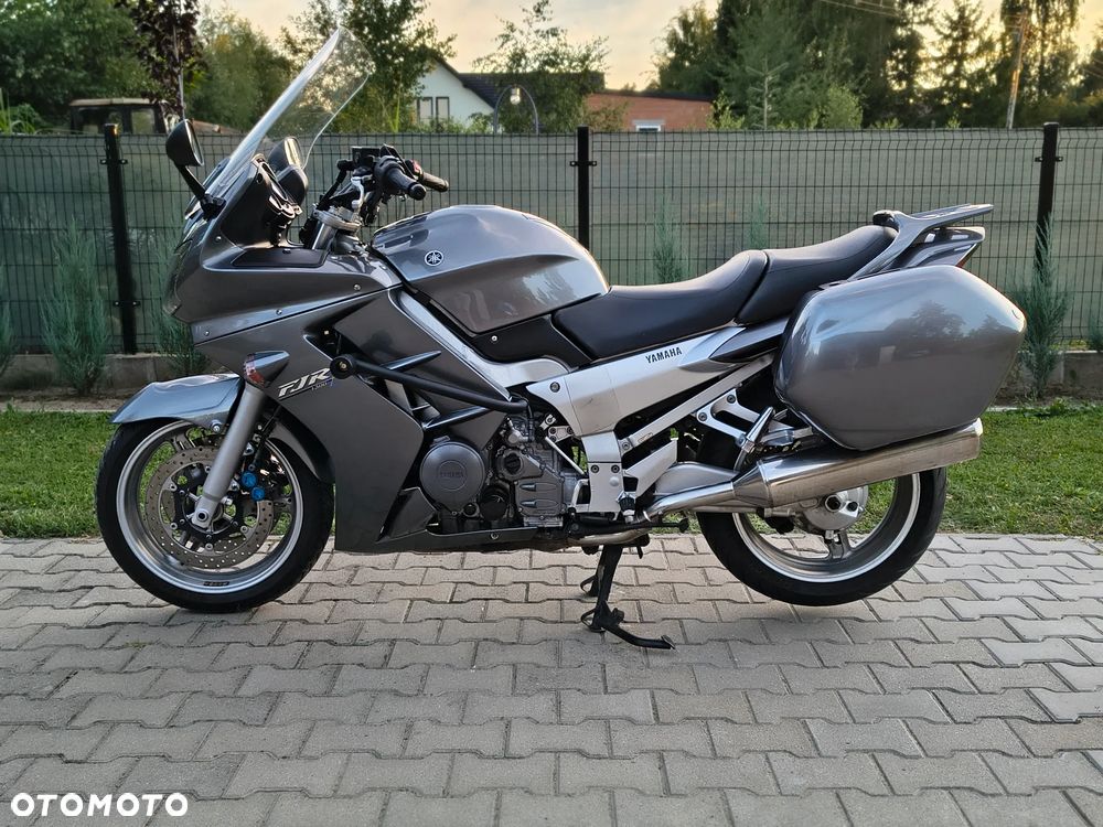 Yamaha FJR - 4