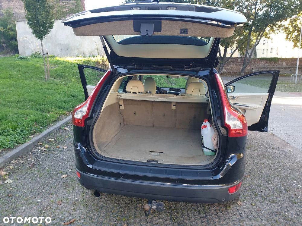 Volvo XC 60 D3 Momentum - 9