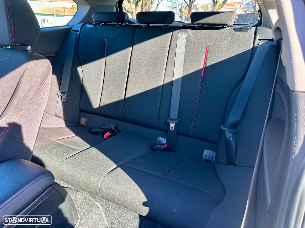 BMW 116 d Sport Line - 24