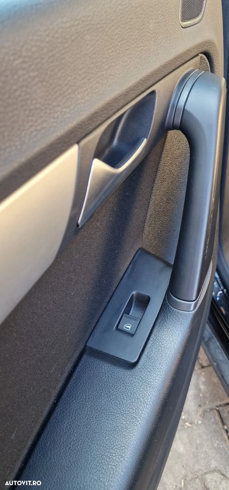 Volkswagen Passat 2.0TDI Comfortline DPF DSG - 18