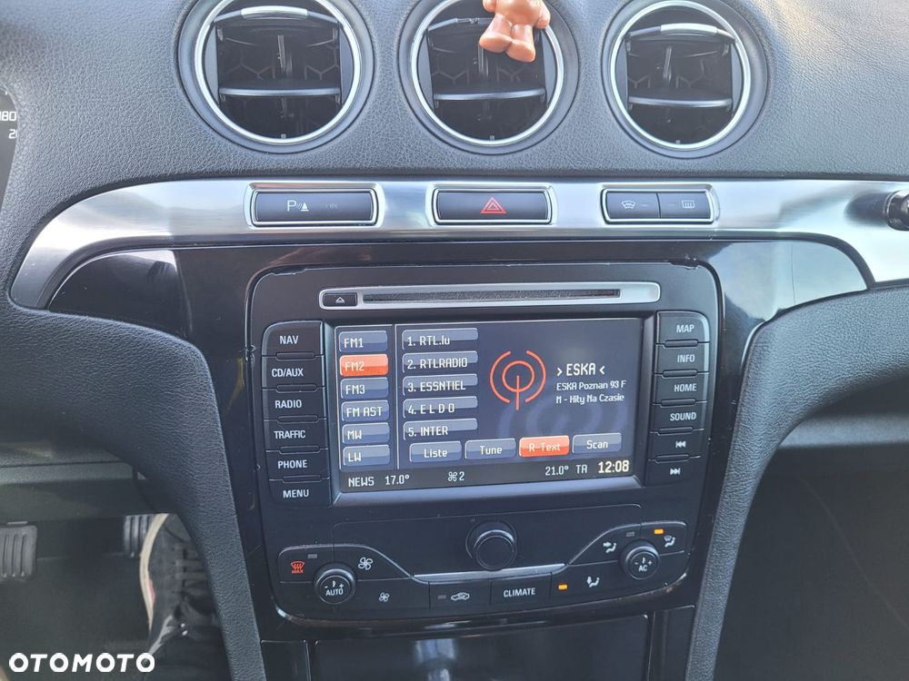 Ford S-Max 2.0 TDCi DPF Titanium X - 13