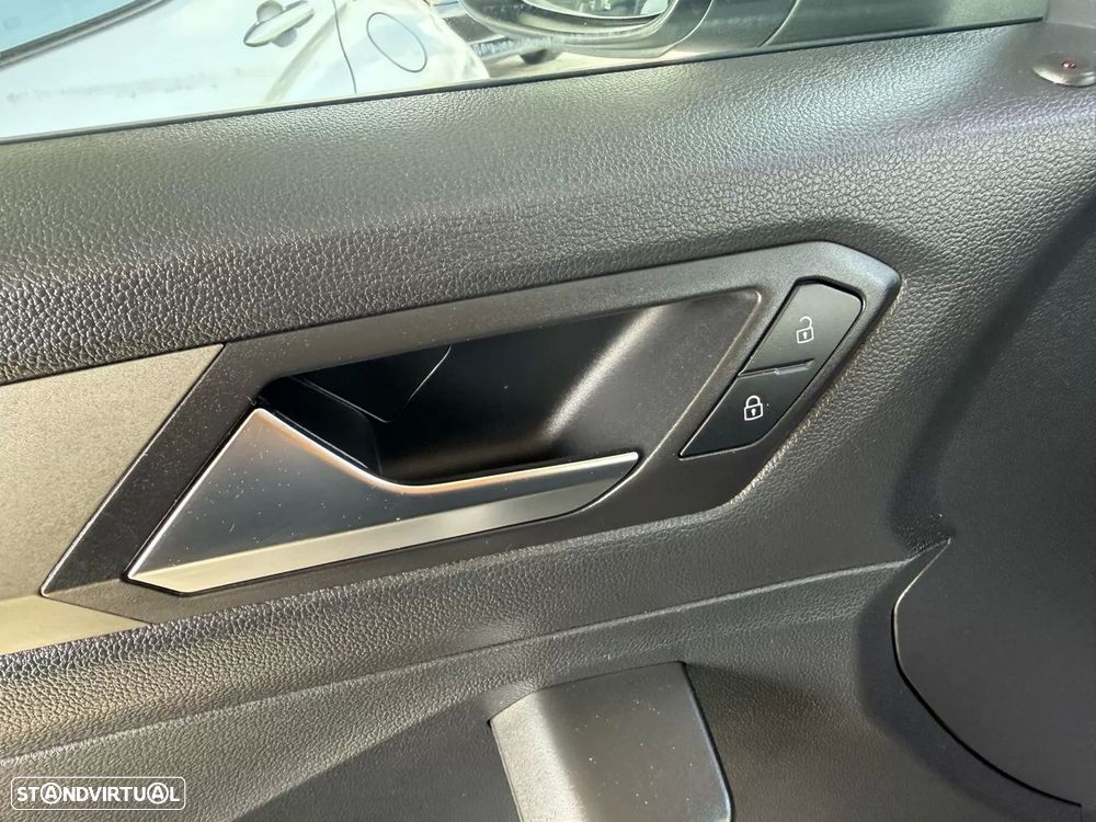 VW T-Roc 1.6 TDI - 18