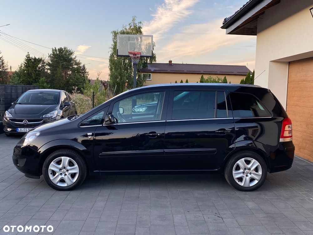 Opel Zafira 1.8 Design Edition - 12
