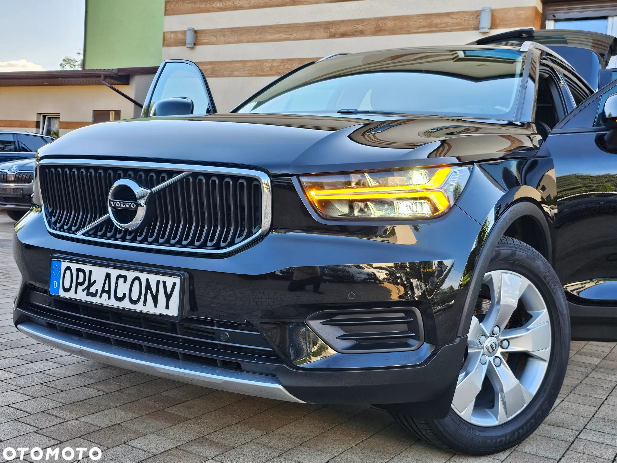 Volvo XC 40 D3 Momentum Pro - 4