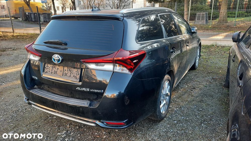 Toyota Auris 1.8 HSD Prestige NAVI - 6