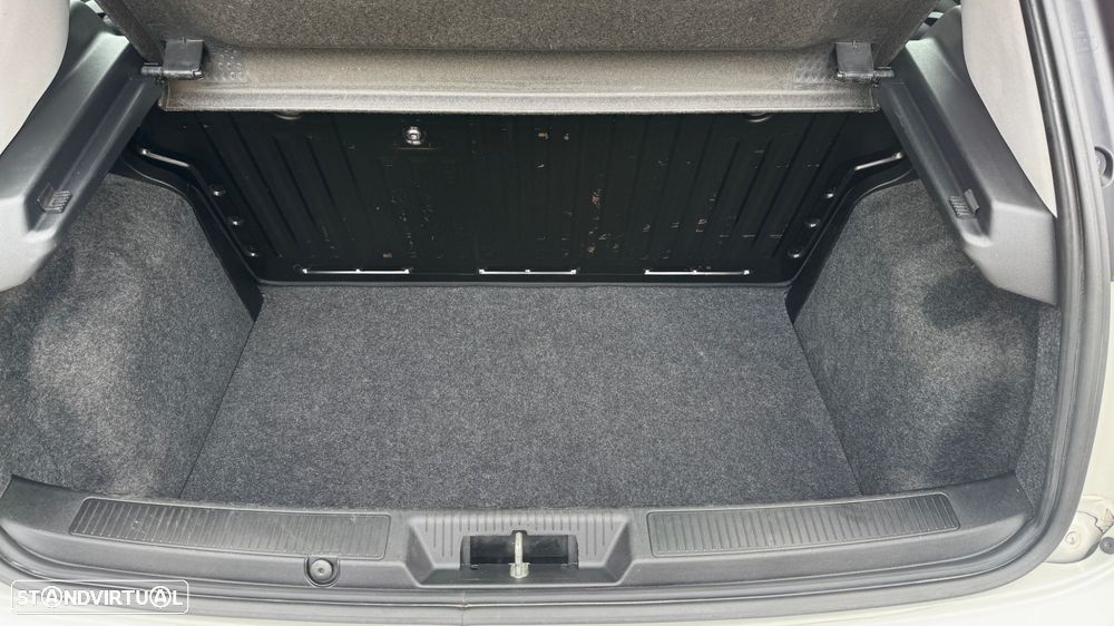 Fiat Punto 1.3 M-Jet Easy S&S - 25