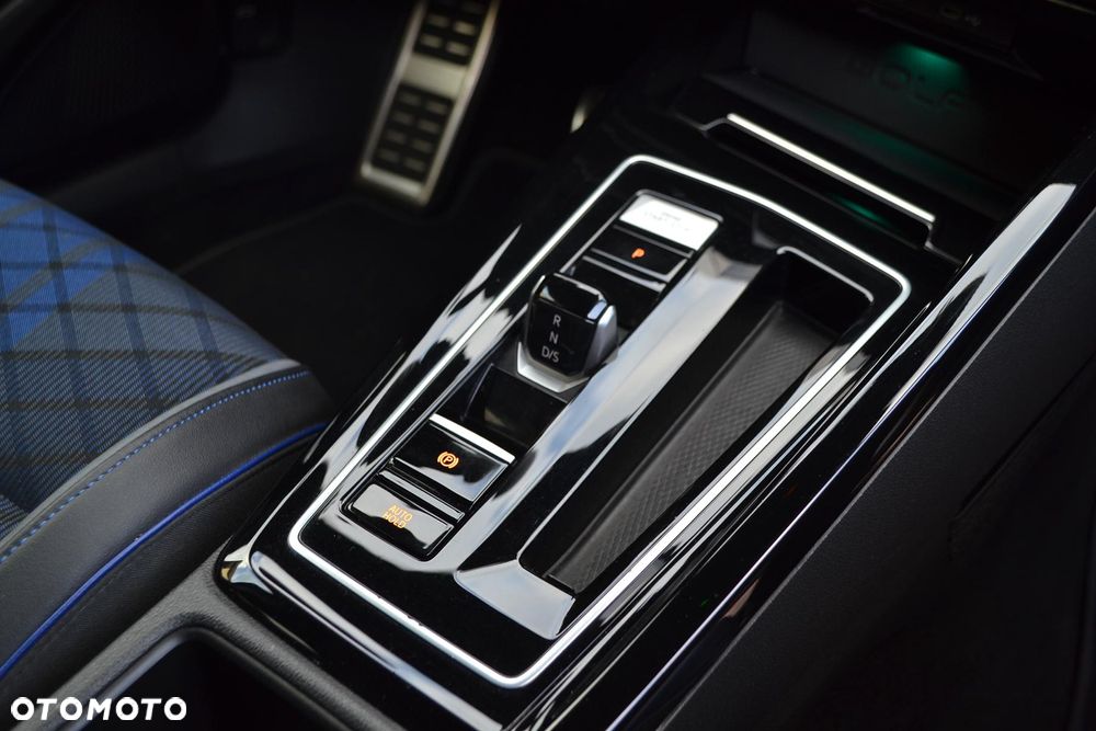 Volkswagen Golf 2.0 TSI 4Motion R DSG - 29