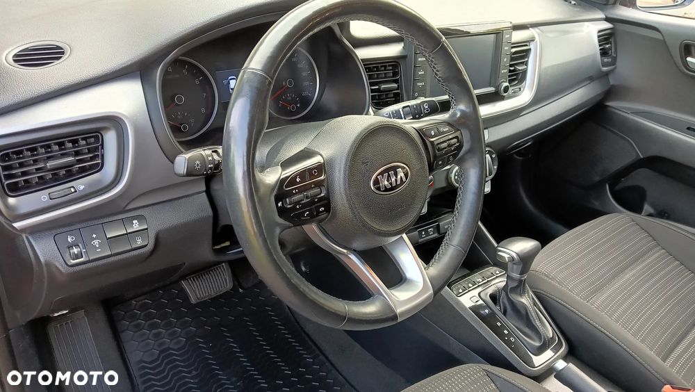 Kia Stonic 1.4 L - 14